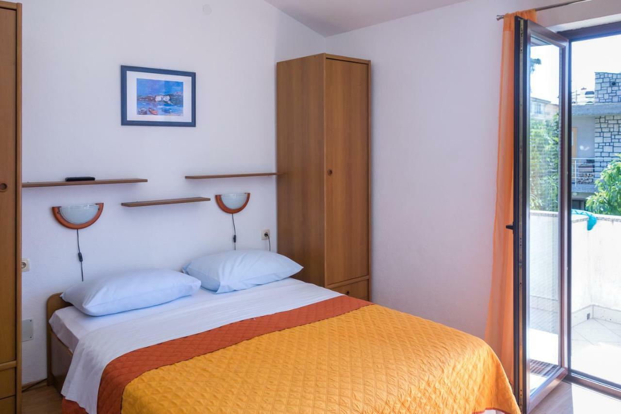 Rooms Stolfa Krk Town Exterior foto